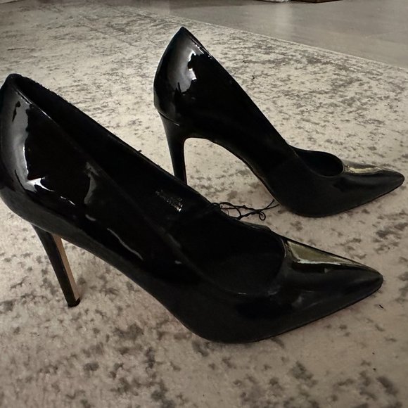 Black Patent 4" heels, Forever 21, NWT, size 10 - Picture 2 of 6
